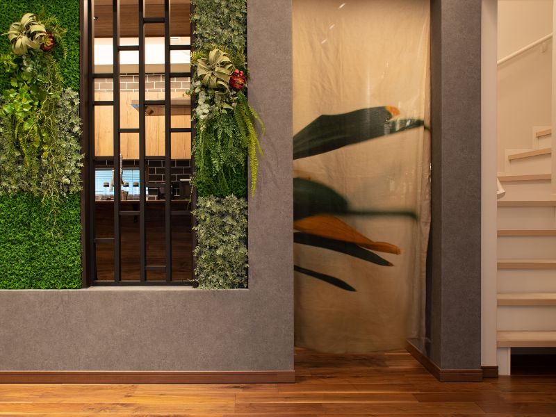 目隠しカーテンでおしゃれに隠す。生活感をアートに変える空間演出術