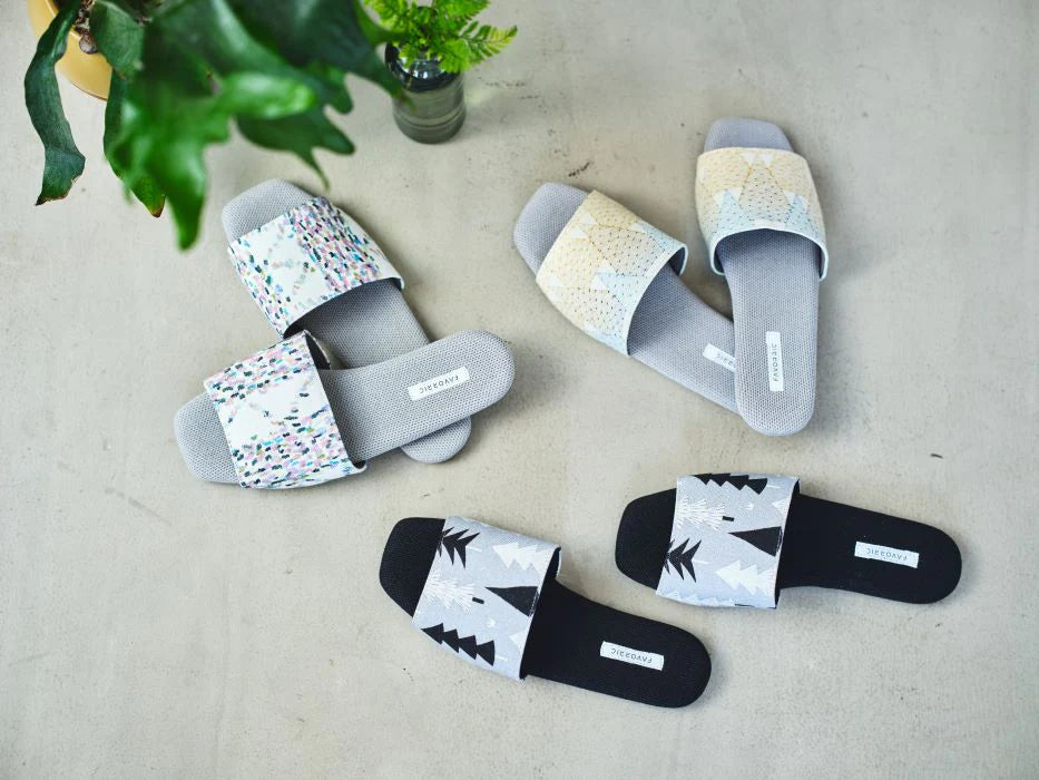 足元から華やかに!FAVORRICのルームサンダルを紹介します