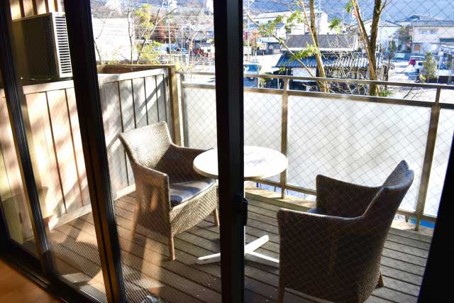 ベランダをおしゃれに!アレンジの仕方や注意点を紹介