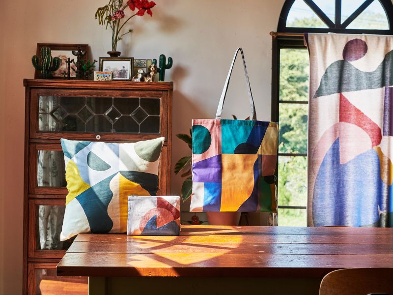 出産祝いのお返しはセンスで選ぶ。失敗できない相手へ送る上質なギフト