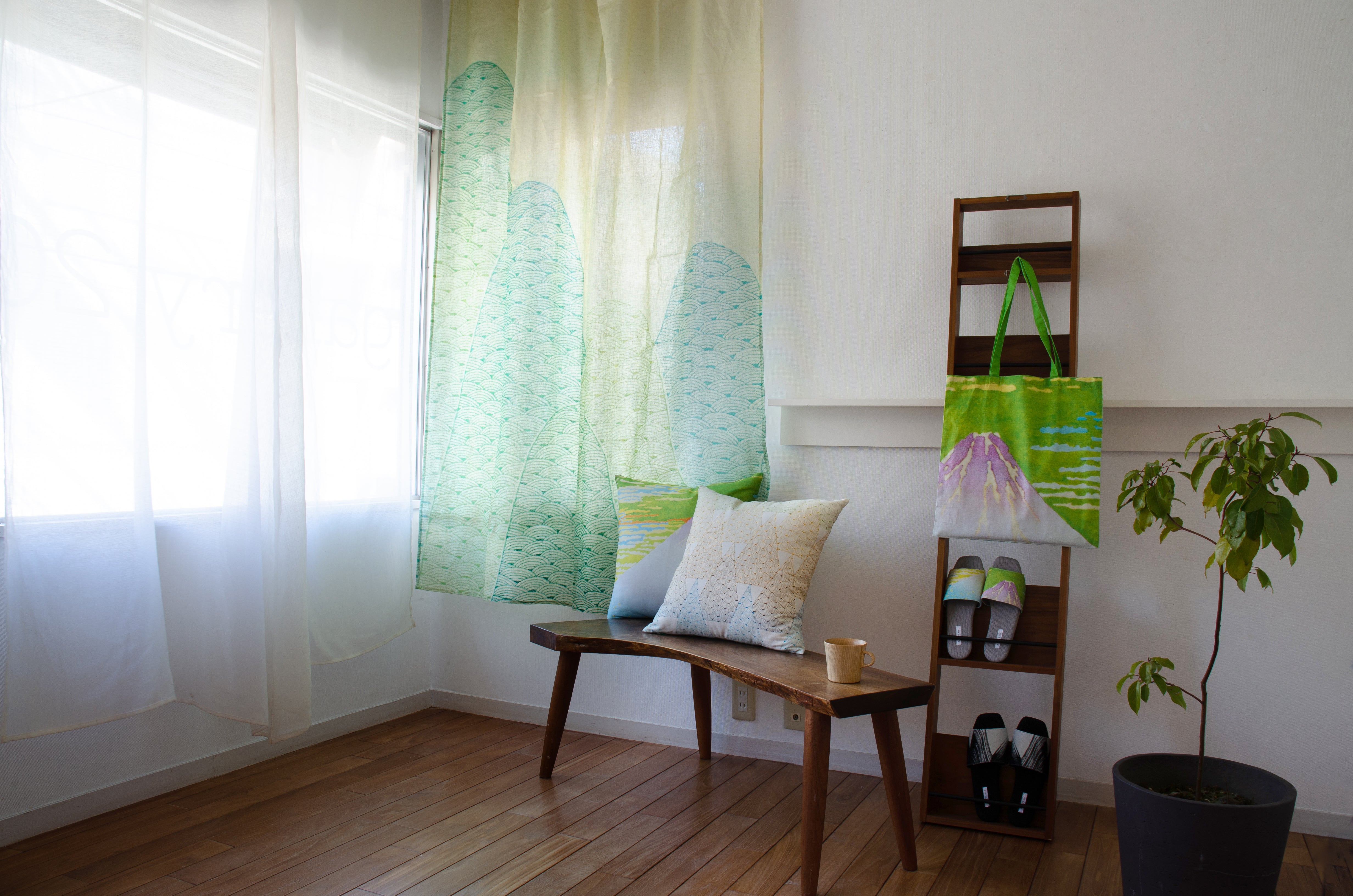 新生活のプレゼントに。心が整うアート雑貨で贈る、上質な暮らし