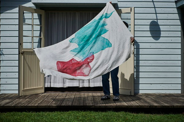 北欧風のおしゃれなカーテンで部屋を格上げ。アートを纏うFAVORRIC厳選