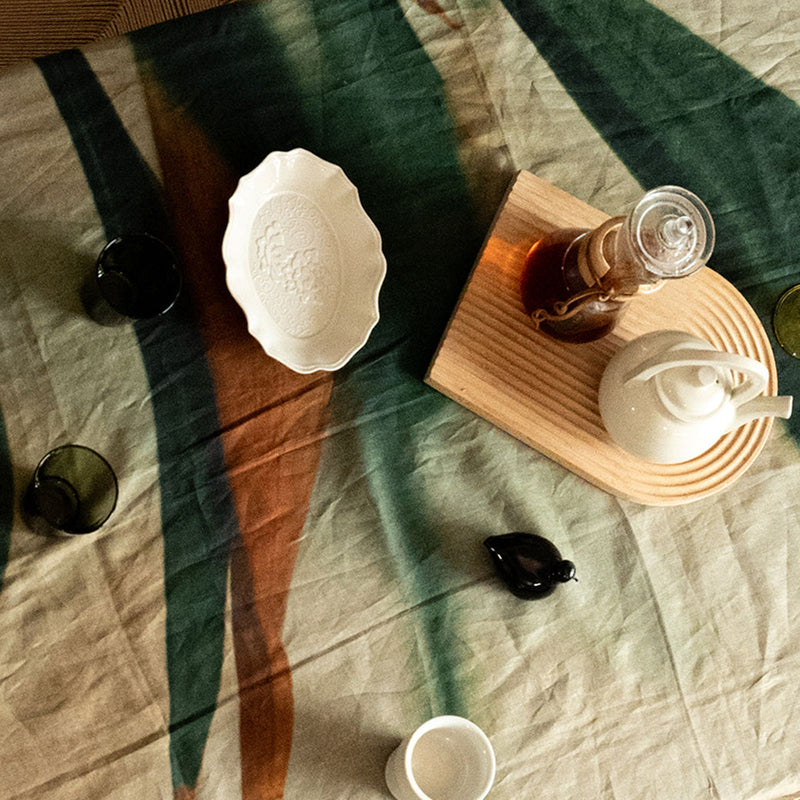 麻のマルチクロス | Orchid in a Cafe