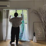 麻のマルチクロス | 部屋でくつろぐベンガル猫