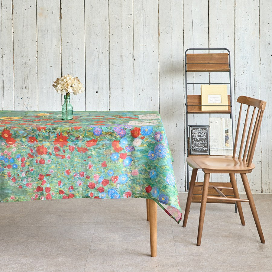 麻のマルチクロス | ヒマワリの咲く農家の庭