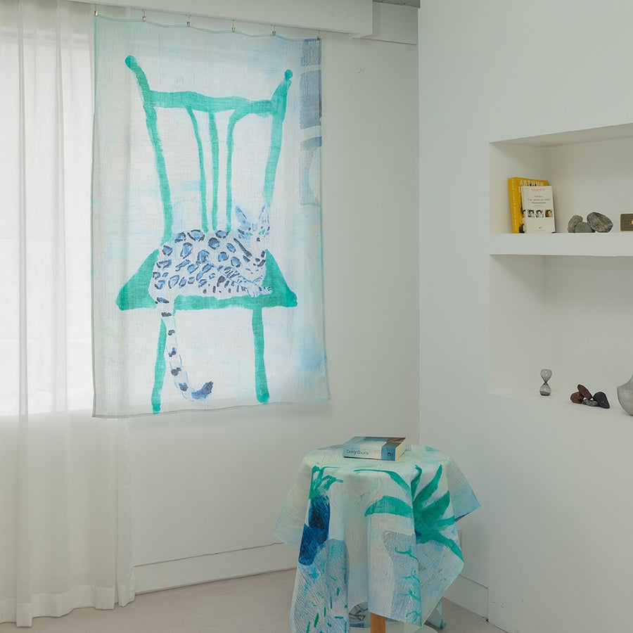 麻のマルチクロス２枚セット | カーテン | 部屋でくつろぐベンガル猫