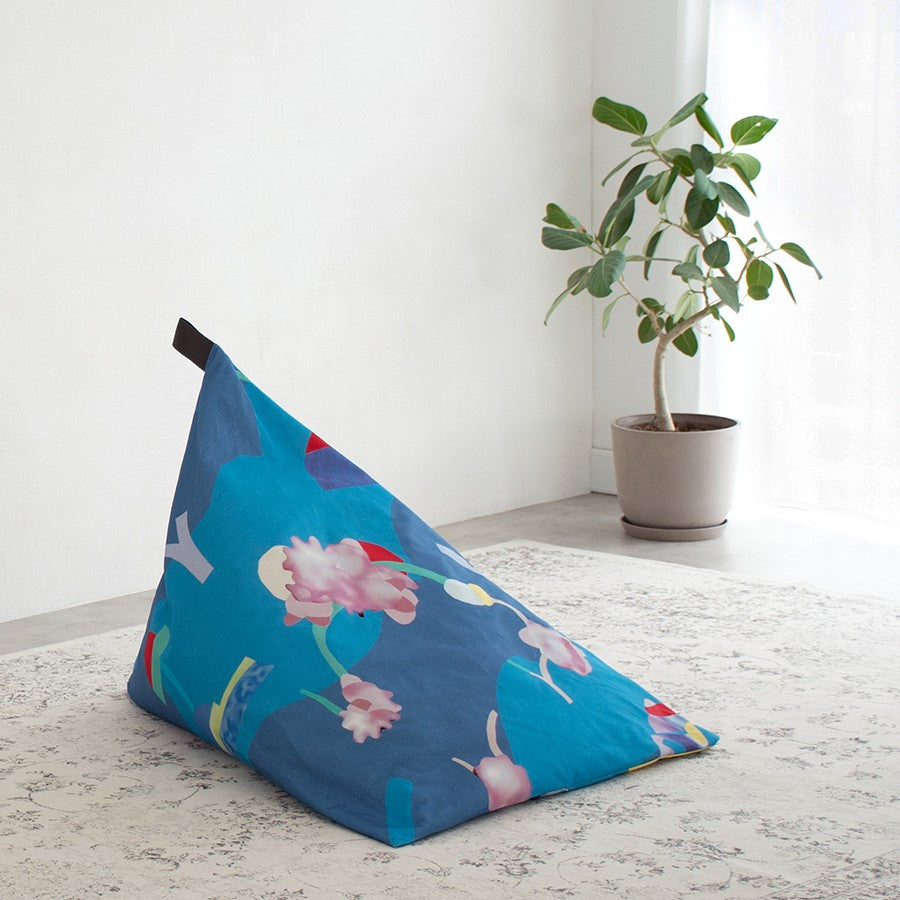tetra CHENILLE 青 ビーズクッション【未使用に近い】※送料無料※ ビーズクッション | tetra テトラ |日本製 | 天然素材 | 岡村一輝