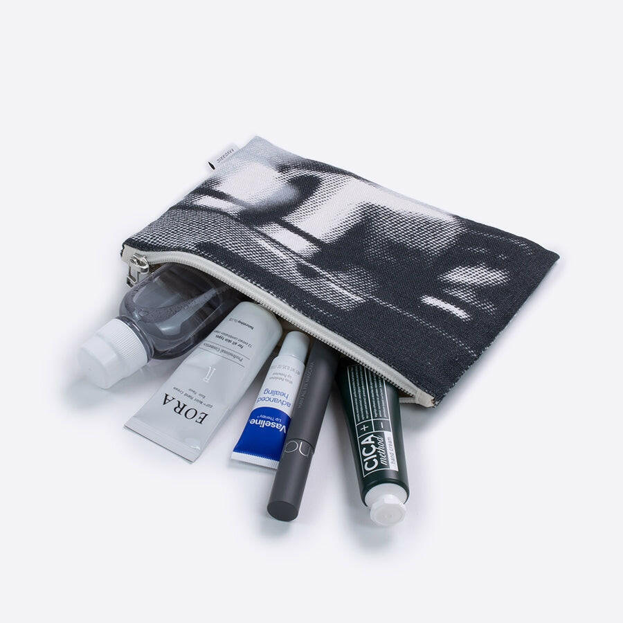 リネンポーチ | UV poster.