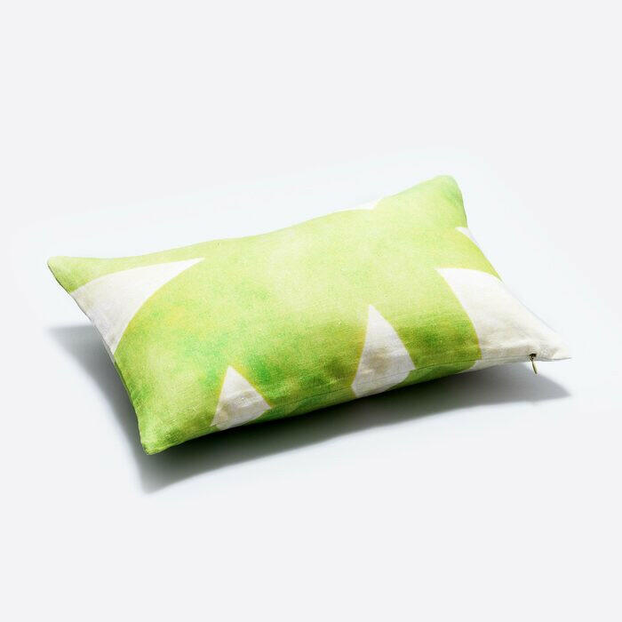 リネンクッションカバー34×47 | 私は何者にもならない.