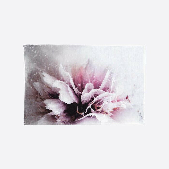 リネンティータオル | Regeneration Ⅰ - series 'Stills'.